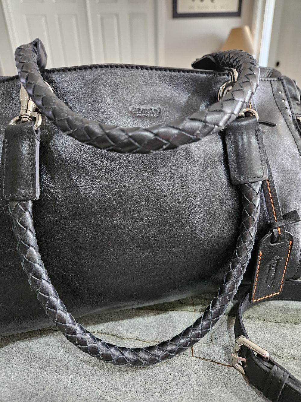 OLD TREND Mossy Creek Genuine Leather Tote / Crossbody – Black - Picture 12 of 15
